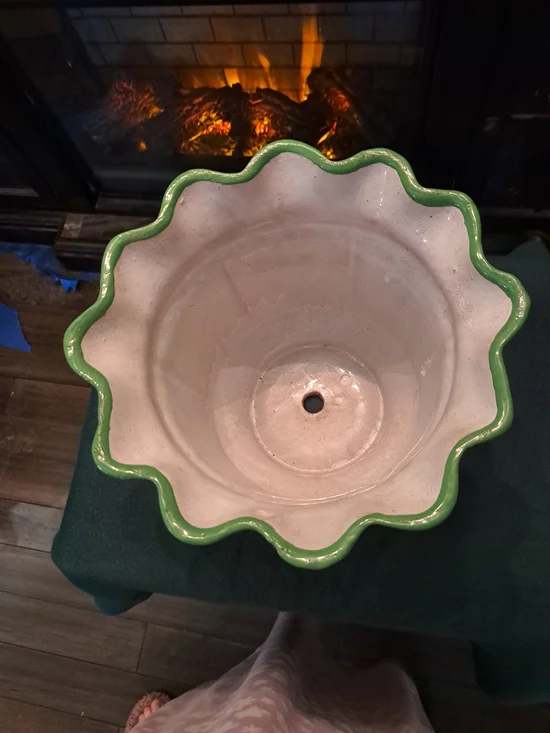 Mexican Planter  Pot W/Scallooed Top 9"Tall 9"Wide Outdoor Use - Picture 5 of 6